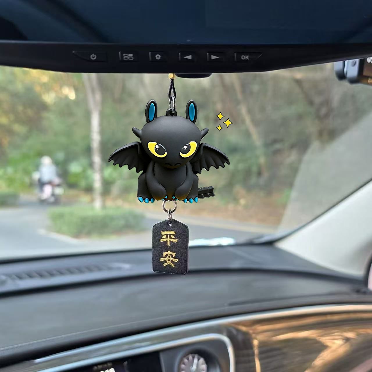 Toothless car hanging doll, cu - Car Accessories Unique ulasan dan harga